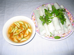ベトナムのお酒と料理のことなら−PHO CUON（フォー・クウォン）
(巻きうどん) 